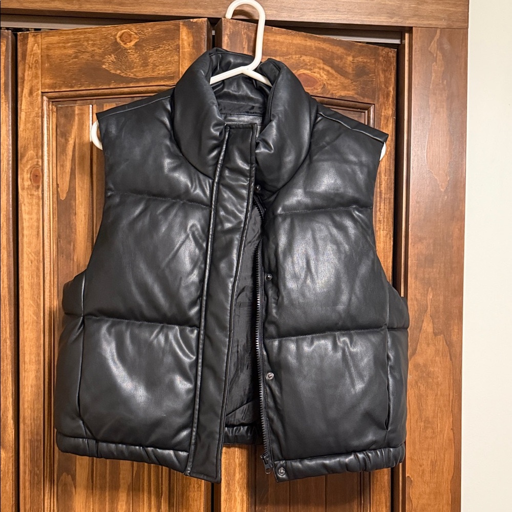 Ci Sono Black Quilted Vest